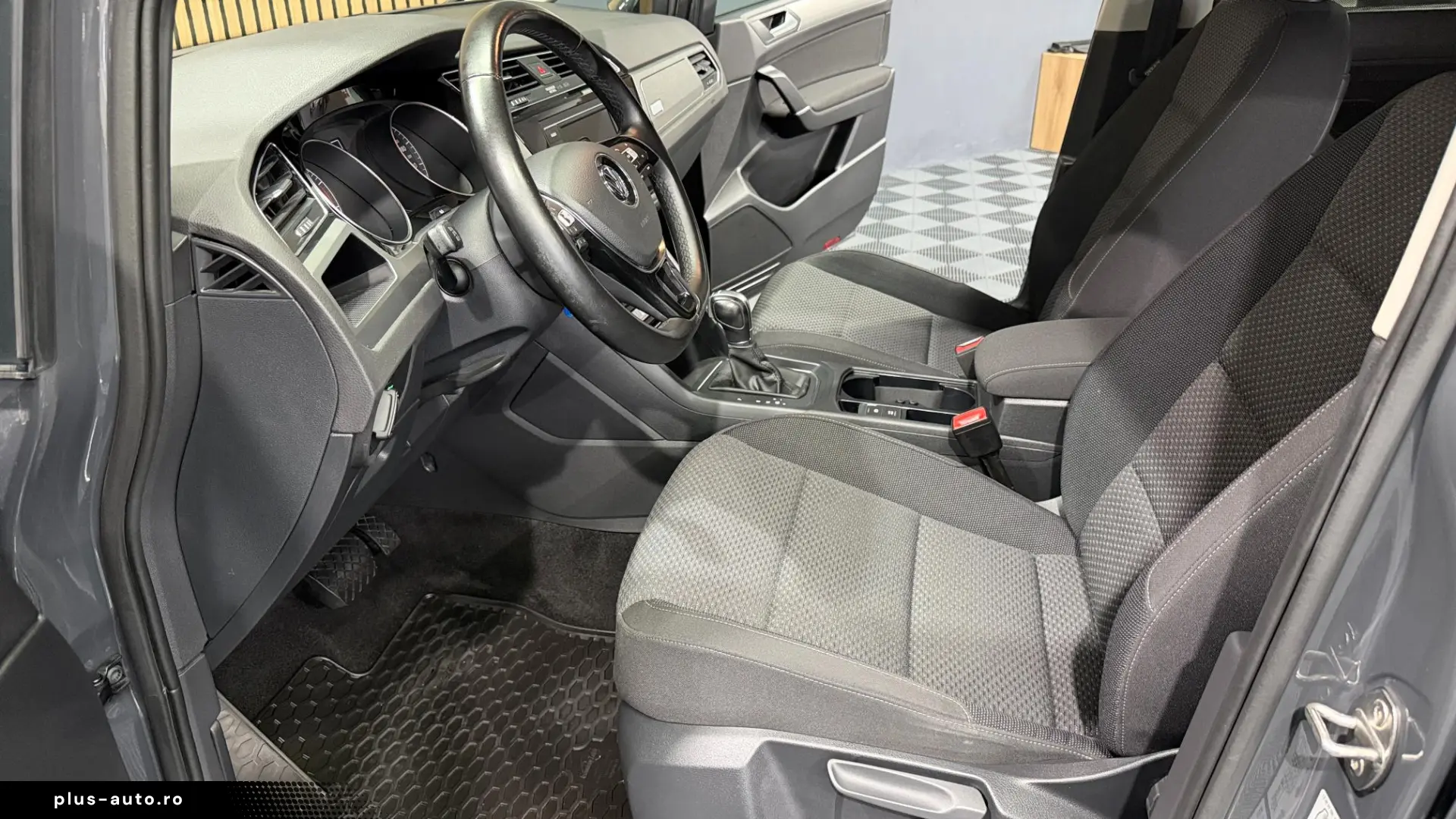 Volkswagen Touran 1.4 TSI DSG Comfortline