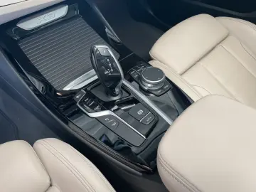 BMW X3 xDrive30d AHK LiveCockpitProf Head-Up Kamera