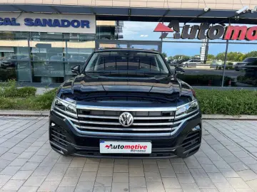 VOLKSWAGEN TOUAREG 4MOTION