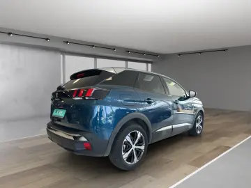 PEUGEOT 3008 Allure Pack 1.2 130 EAT8 PT PDC RFK SHZ LED