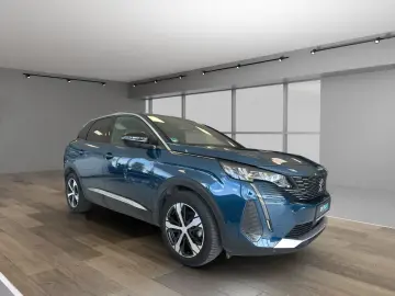 PEUGEOT 3008 Allure Pack 1.2 130 EAT8 PT PDC RFK SHZ LED