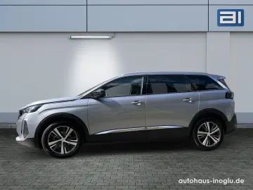 PEUGEOT 5008 1.5 Blue-HDI FAP Allure Pack AT 7-Si Navi R