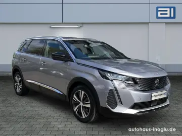 PEUGEOT 5008 1.5 Blue-HDI FAP Allure Pack AT 7-Si Navi R