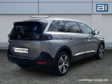 PEUGEOT 5008 1.5 Blue-HDI FAP Allure Pack AT 7-Si Navi R