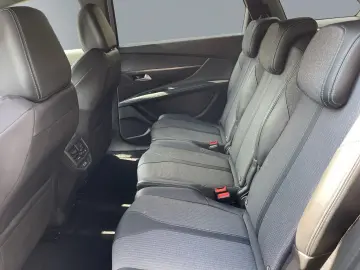 PEUGEOT 5008 1.5 Blue-HDI FAP Allure Pack AT 7-Si Navi R