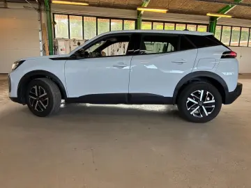 PEUGEOT 2008 Active 1 2 PURETECH