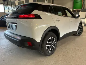 PEUGEOT 2008 Active 1 2 PURETECH