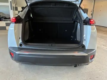 PEUGEOT 2008 Active 1 2 PURETECH
