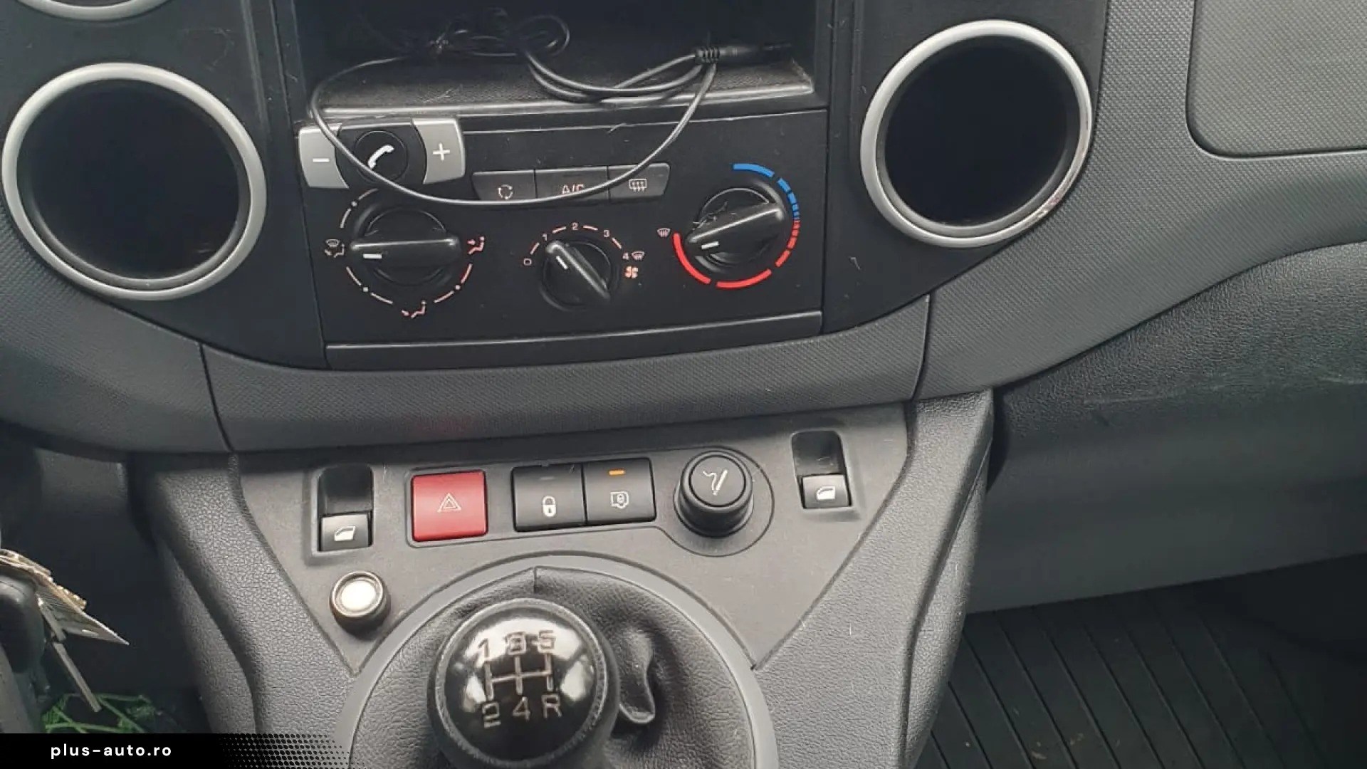 Peugeot Partner 2018 1.6 HDI Active L1H1 – Garanție 6 Luni
