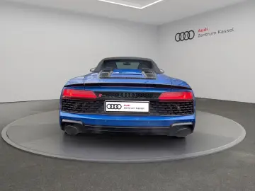 Audi R8 Spyder V10 perf. qu. Laser B&O Camera Ceramic