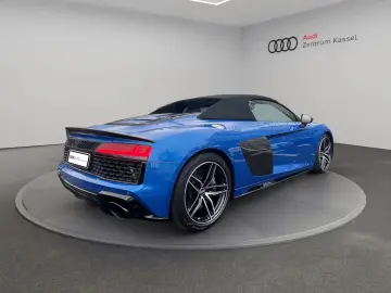 Audi R8 Spyder V10 perf. qu. Laser B&O Camera Ceramic
