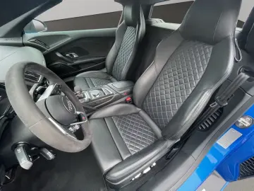 Audi R8 Spyder V10 perf. qu. Laser B&O Camera Ceramic