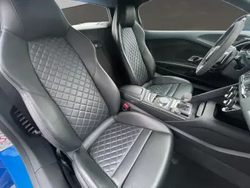 Audi R8 Spyder V10 perf. qu. Laser B&O Camera Ceramic