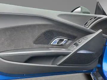 Audi R8 Spyder V10 perf. qu. Laser B&O Camera Ceramic