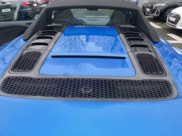 Audi R8 Spyder V10 perf. qu. Laser B&O Camera Ceramic