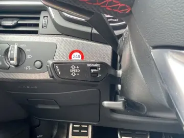 Audi RS 4 Avant 2.9 TFSI qu. Matrix Camera Carplay