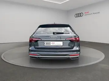 Audi A4 Avant 40 TDI quattro LED PDC  Navi Leder