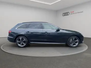 Audi A4 Avant 40 TDI quattro LED PDC  Navi Leder