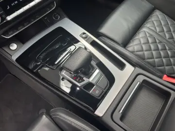 AUDI Q5 40 TDI Q S LINE RAUTE TOUR PANO PRIVACY