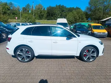 AUDI Q5 40 TDI quattro edition one S-Tronic