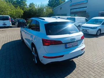 AUDI Q5 40 TDI quattro edition one S-Tronic