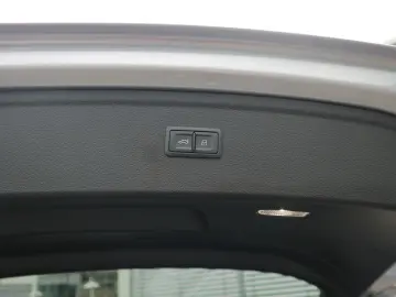 AUDI Q5 40 TDI quattro advanced MATRIX PANO ACC CARPL