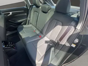 Audi A6 Avant TDI quattro Matrix B&O Pano HuD 360