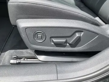 Audi A6 Avant TFSI Matrix B&O HuD Navi Carplay 360