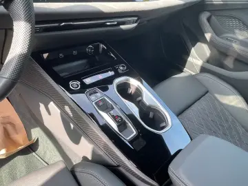 Audi A6 Avant TDI qu. S line Matrix Navi Carplay 360