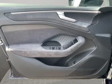 Audi A6 Avant TDI qu. S line Matrix Navi Carplay 360