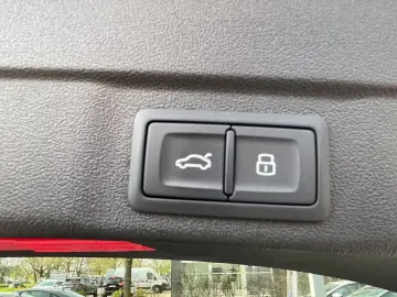 Audi A6 Avant TDI qu. S line Matrix Navi Carplay 360