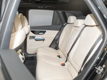 Mercedes-Benz GLC 300 e 4MATIC Avantgarde Pano