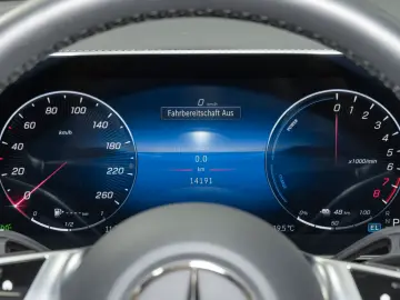 Mercedes-Benz GLC 300 e 4MATIC Avantgarde Pano