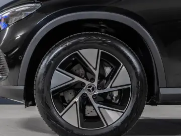 Mercedes-Benz GLC 300 e 4MATIC Avantgarde Pano
