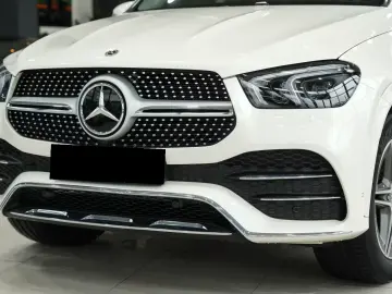 Mercedes-Benz GLE 450 4MATIC AMG Line AIRMATIC Pano