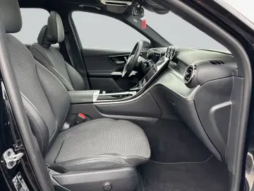 Mercedes-Benz GLC 200 4MATIC Avantgarde Advanced