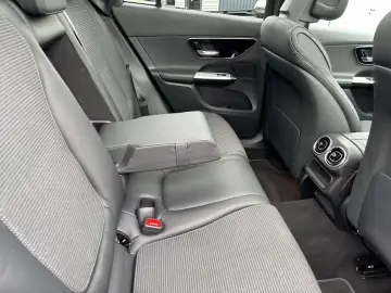 Mercedes-Benz GLC 200 4MATIC Avantgarde Advanced
