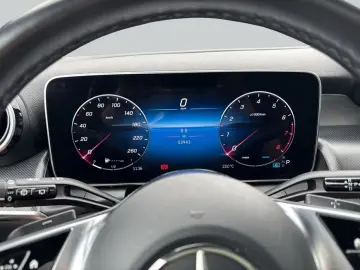 Mercedes-Benz GLC 200 4MATIC Avantgarde Advanced