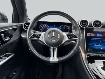 Mercedes-Benz GLC 200 4MATIC Avantgarde Advanced