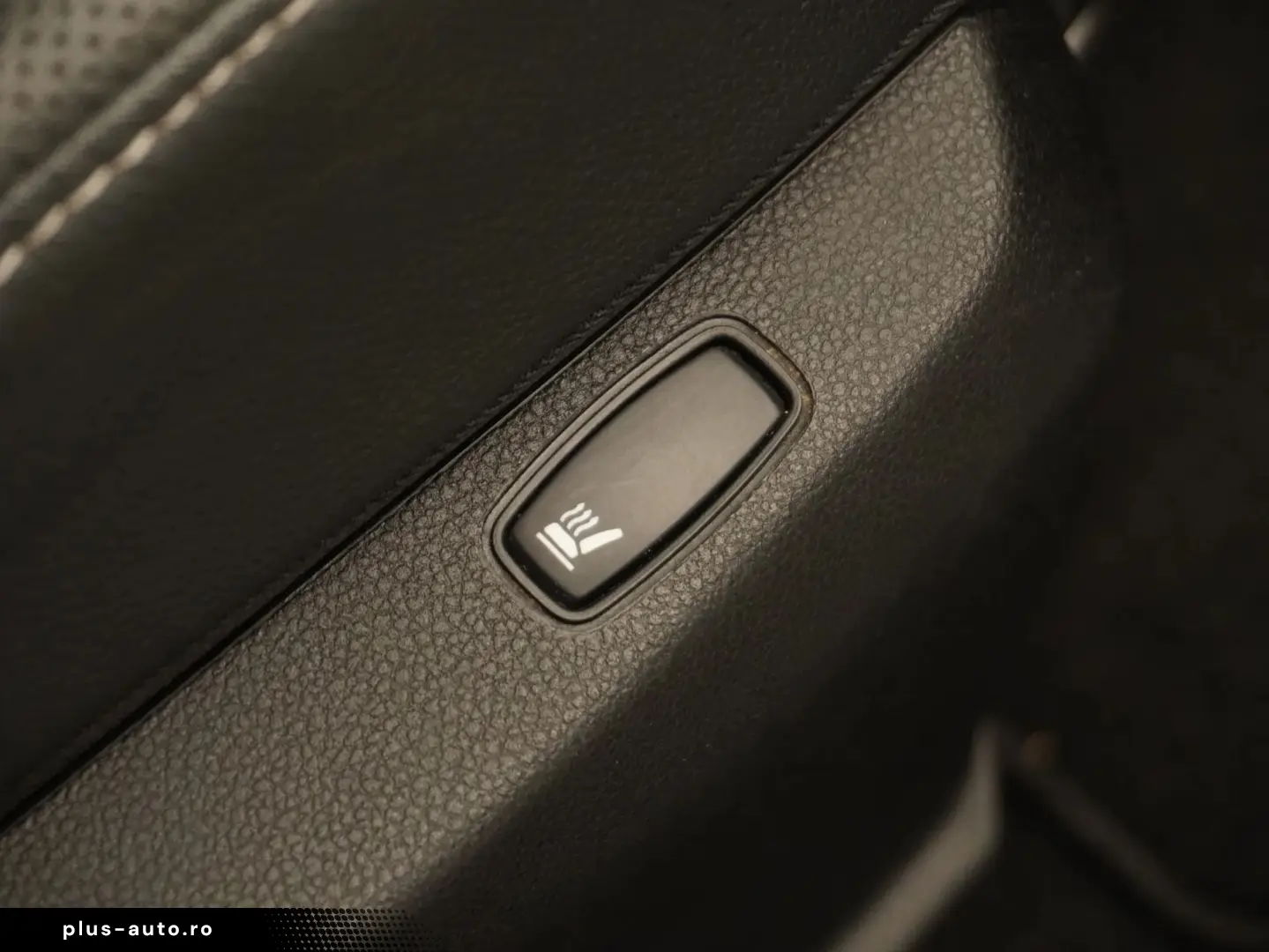 Dacia Duster Prestige 4×4   110 CP   Fără AdBlue   Piele   C