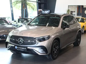 MERCEDES-BENZ GLC 200 4Matic AMG Line Pano Burmester…