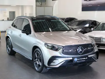 MERCEDES-BENZ GLC 200 4Matic AMG Line Pano Burmester…