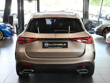 MERCEDES-BENZ GLC 200 4Matic AMG Line Pano Burmester…