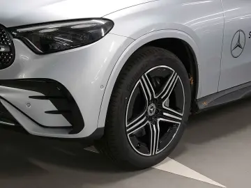 MERCEDES-BENZ GLC 200 d 4MATIC MBUX AMG SHD Perf-AGA…