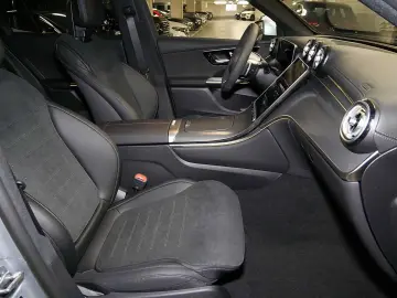 MERCEDES-BENZ GLC 200 d 4MATIC MBUX AMG SHD Perf-AGA…