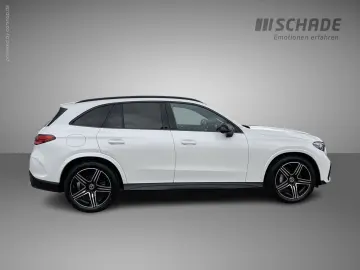 MERCEDES-BENZ GLC 200 4M AMG Line Panorama Night AHK…