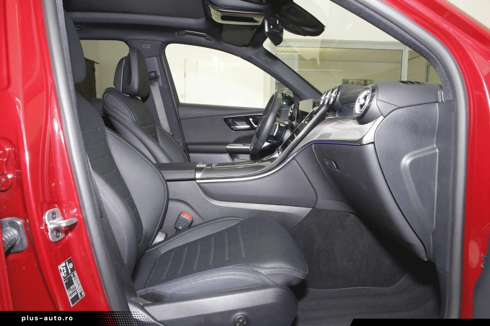 MERCEDES-BENZ GLC 200 4MATIC AMG Line Night AHK Totw. 360