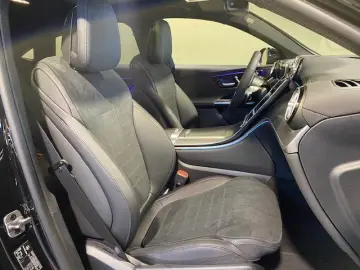 MERCEDES-BENZ GLC 200 4M Cp. AMG Night Pano AHK Dist…