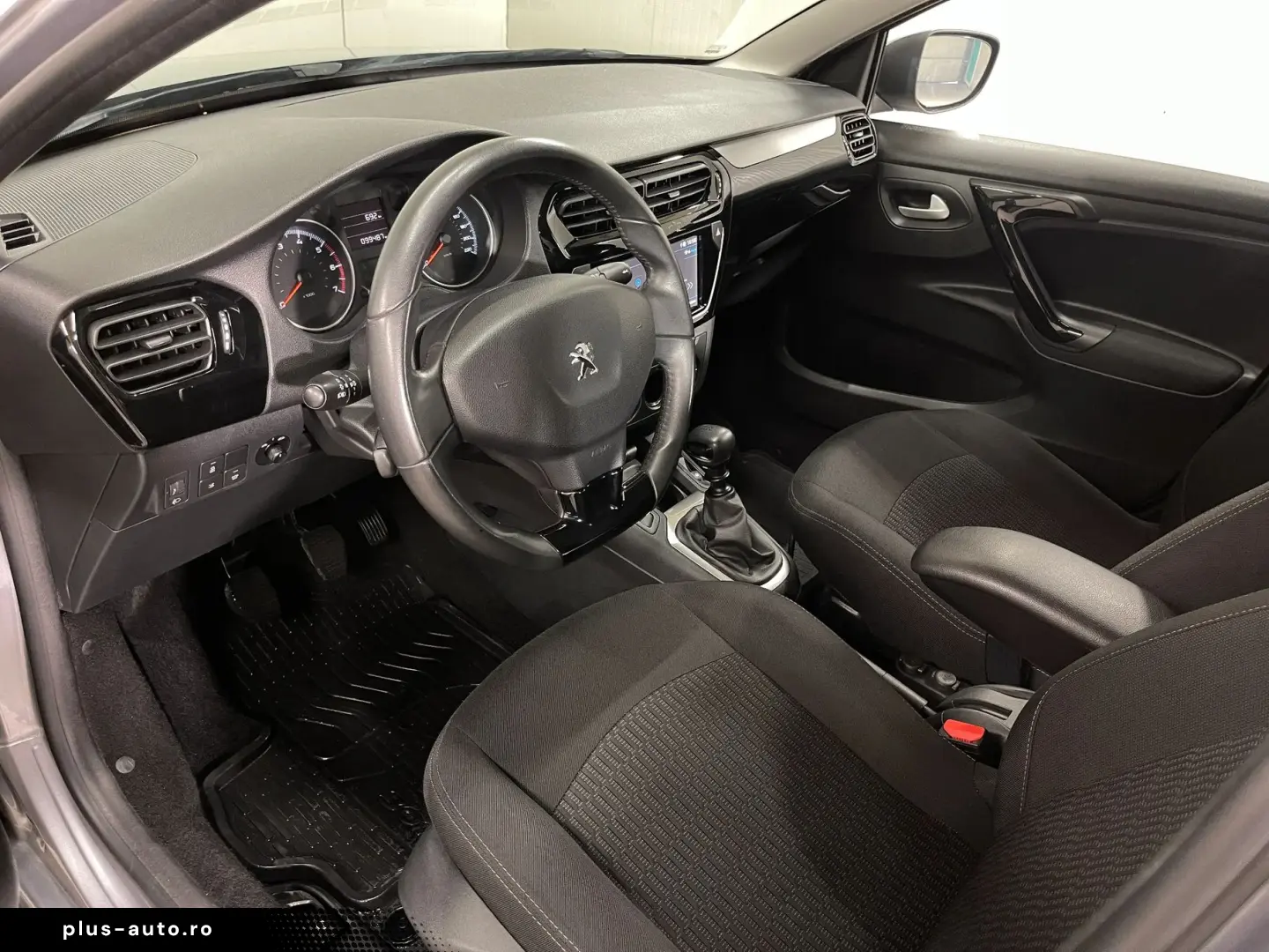 Peugeot 301