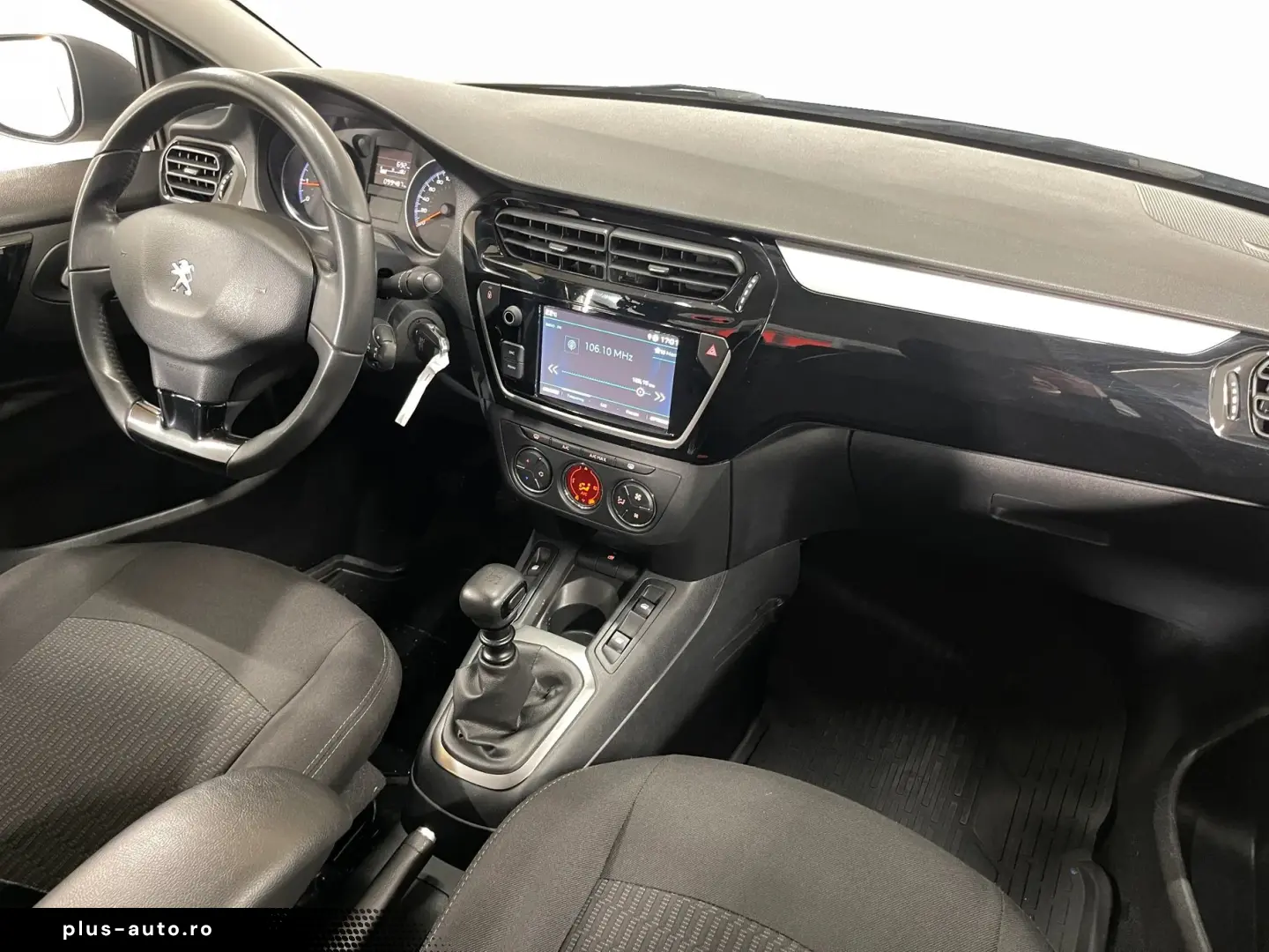 Peugeot 301